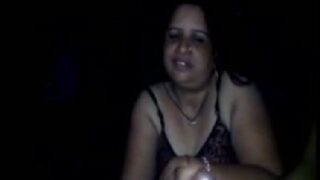 Idharu auntylu tho abbayi dabbu ichi sex